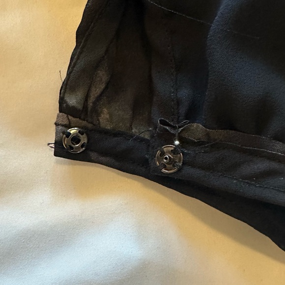 Simply Vera Vera Wang Black and Gray Blouse - Picture 7 of 8